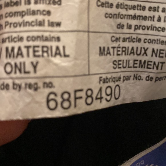 Canada Goose bomber jacket - Picture 7 of 7